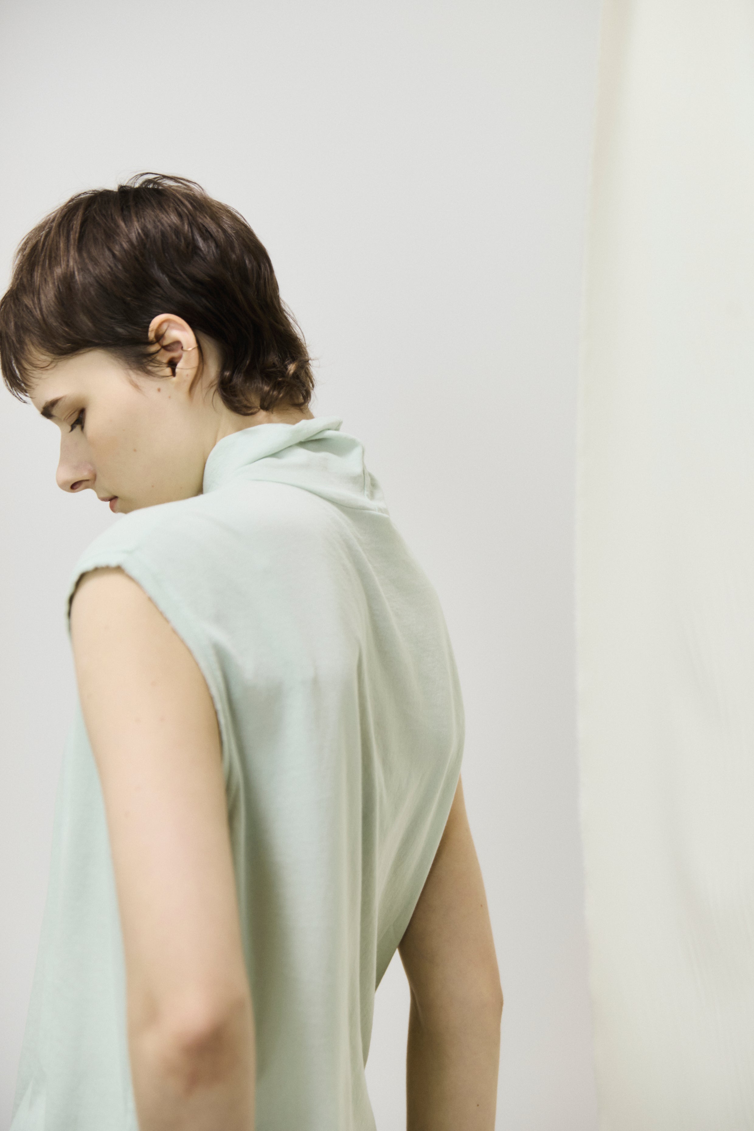 twisted cotton jersey high-neck sleeveless Tee