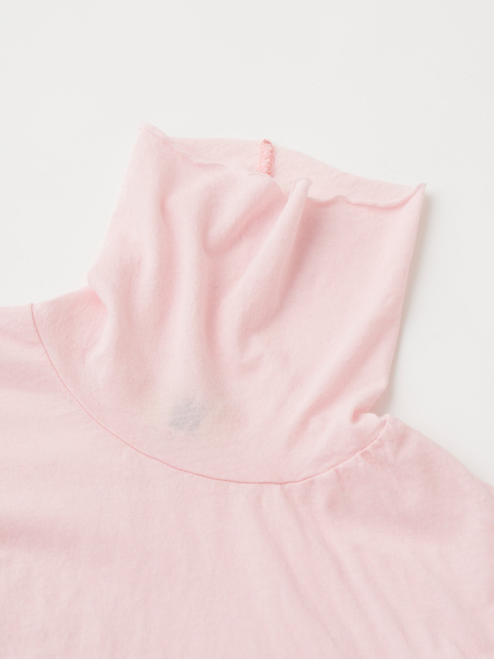 HIGH TWIST COTTON SHEER JERSEY TURTLE-NECK TEE