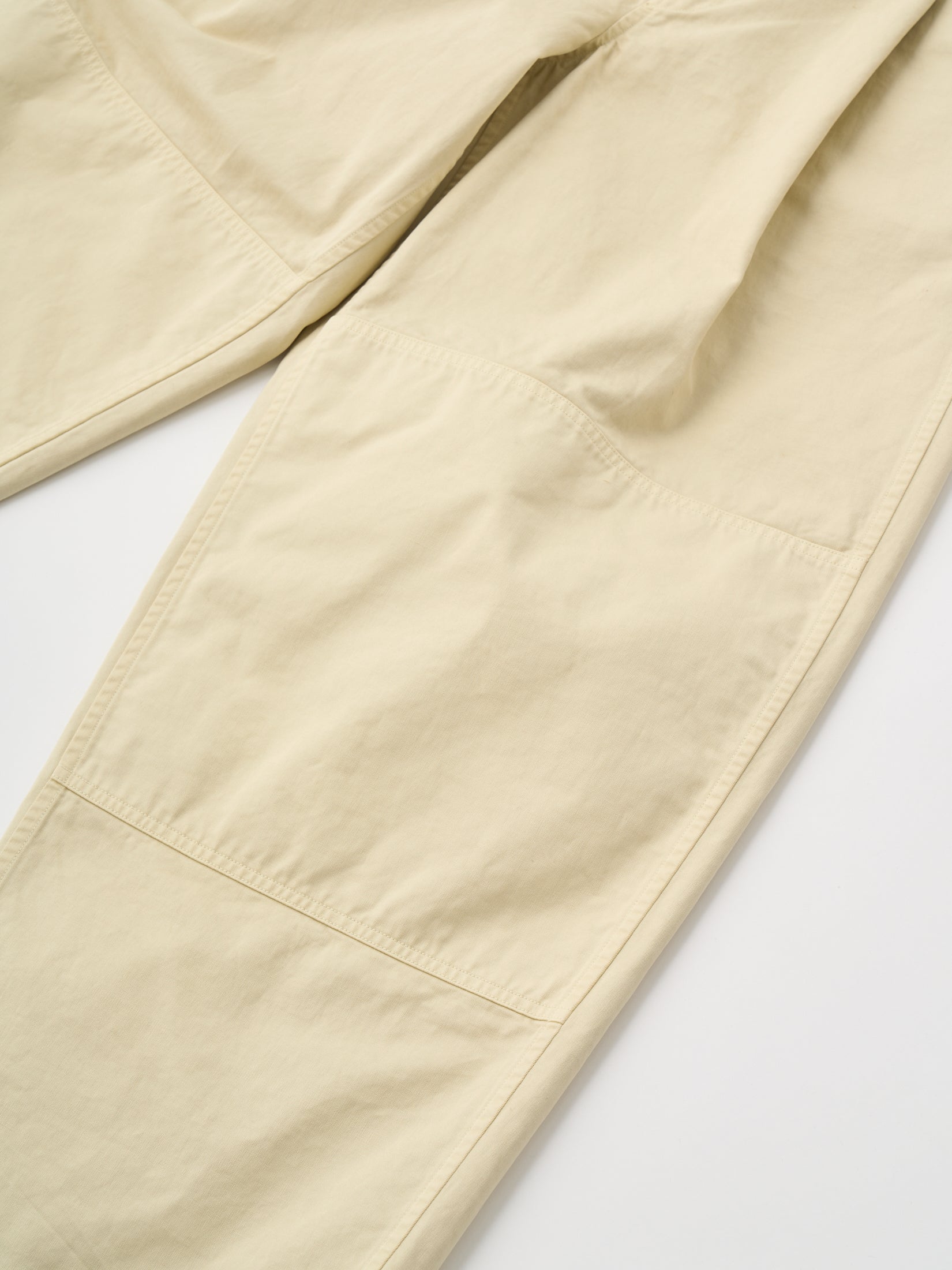 FINX COTTON × SLUB YARN MICRO BRUSHED SATIN DOUBLE KNEE PANTS