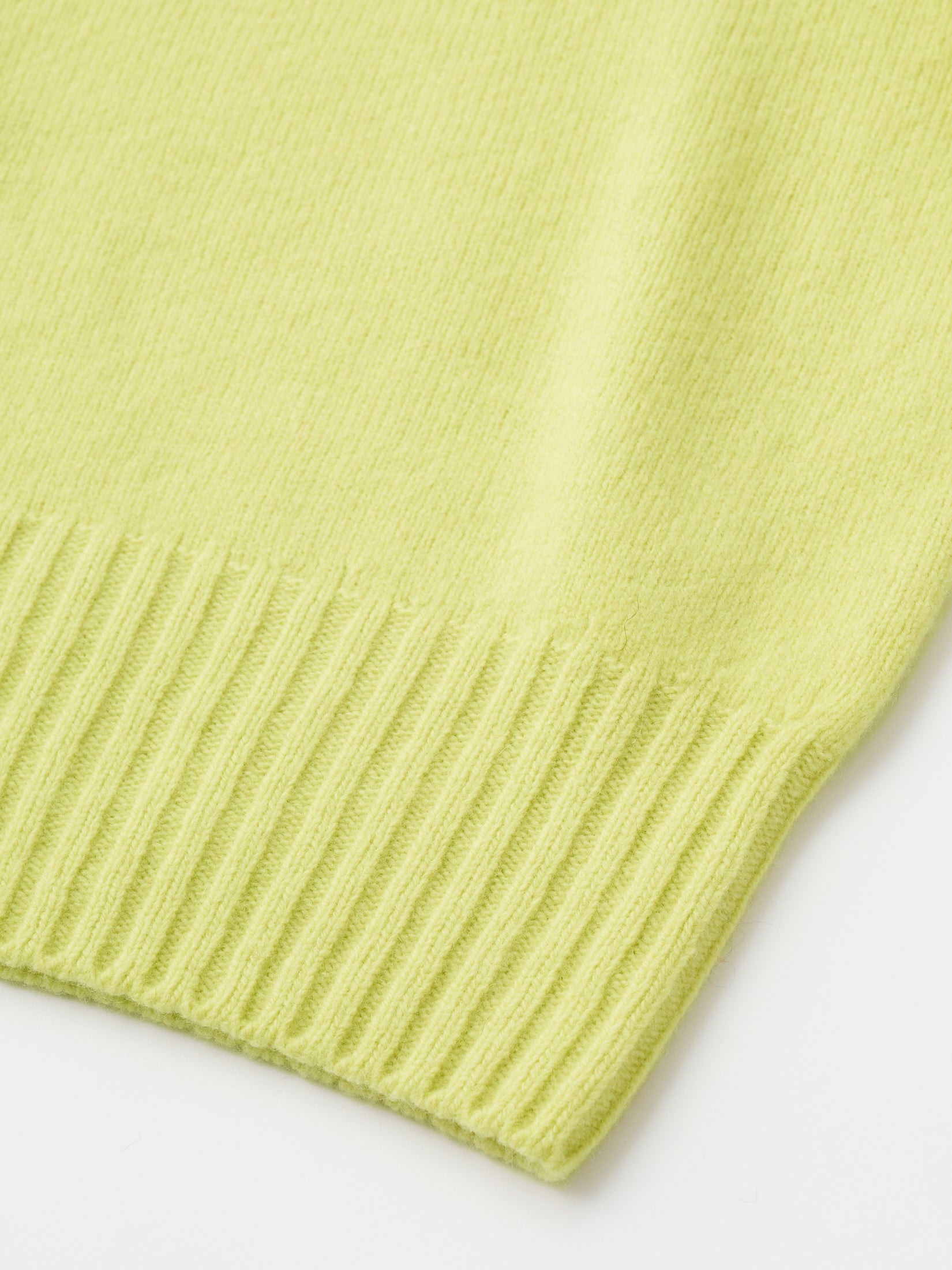 FINE LAMBS WOOL CREW-NECK P/O