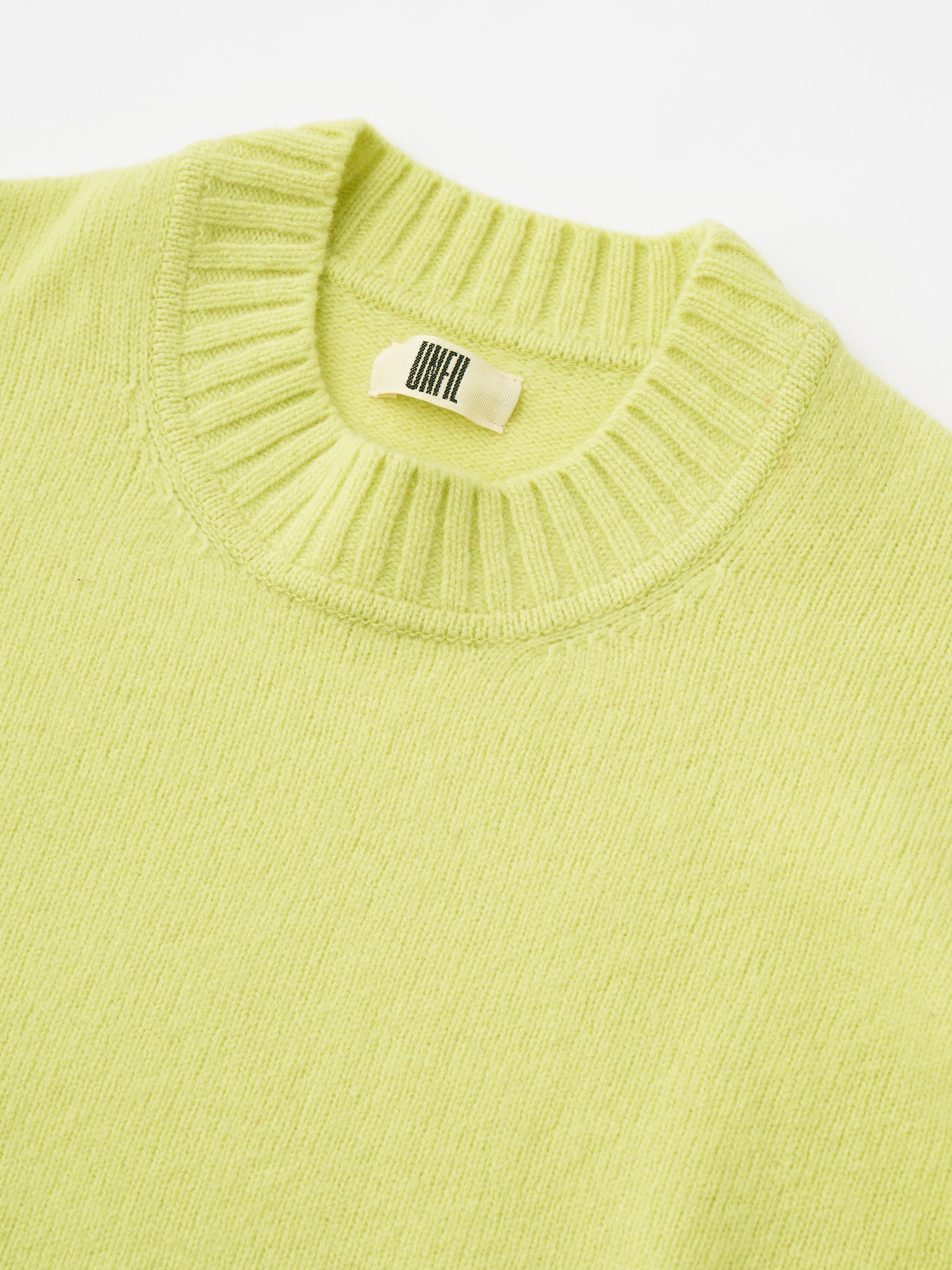 FINE LAMBS WOOL CREW-NECK P/O