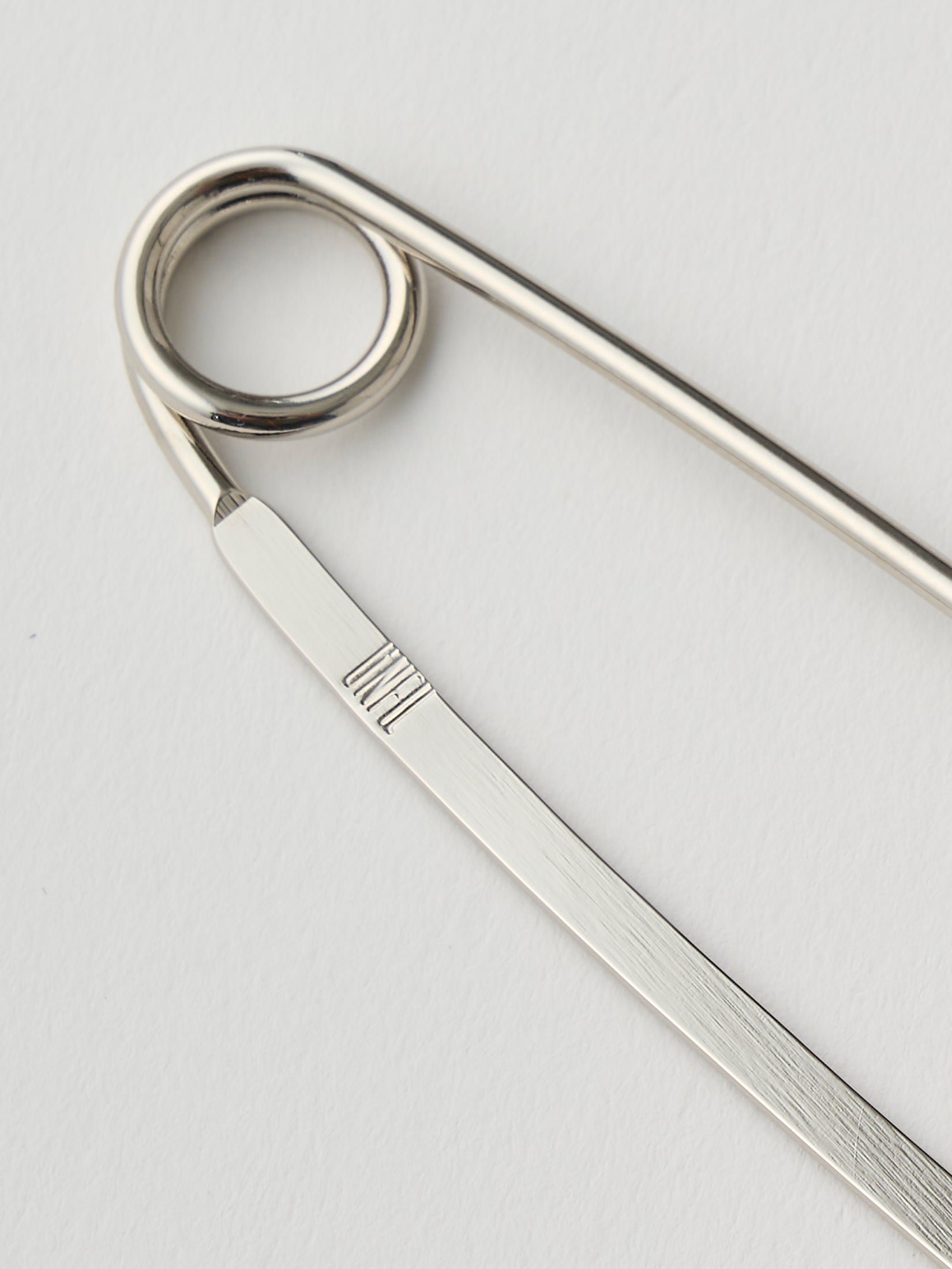 UNFIL KILT PIN
