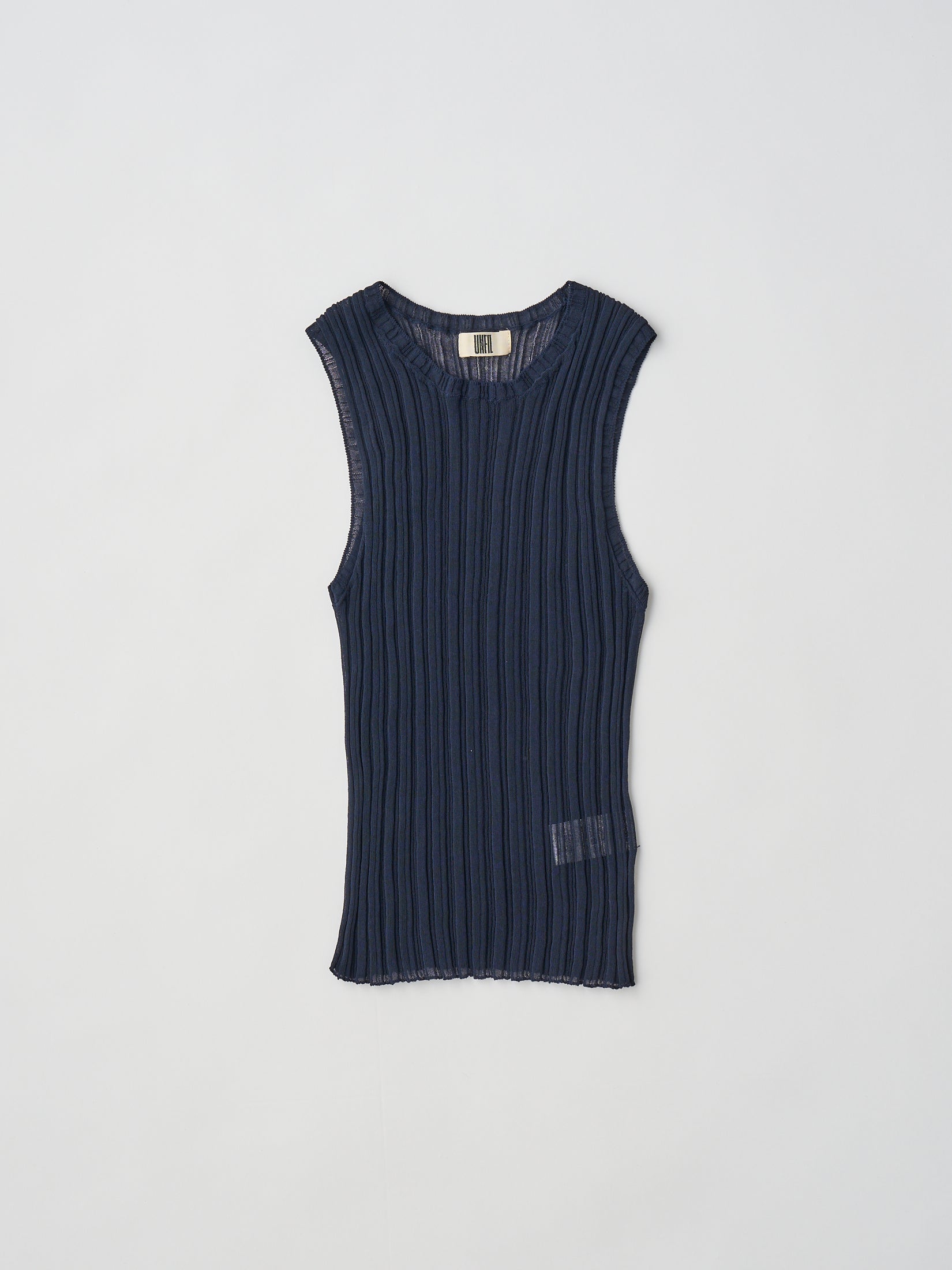 HIGH-TWISTED COTTON SHEER KNIT LAYERED SLEEVELESS TOP