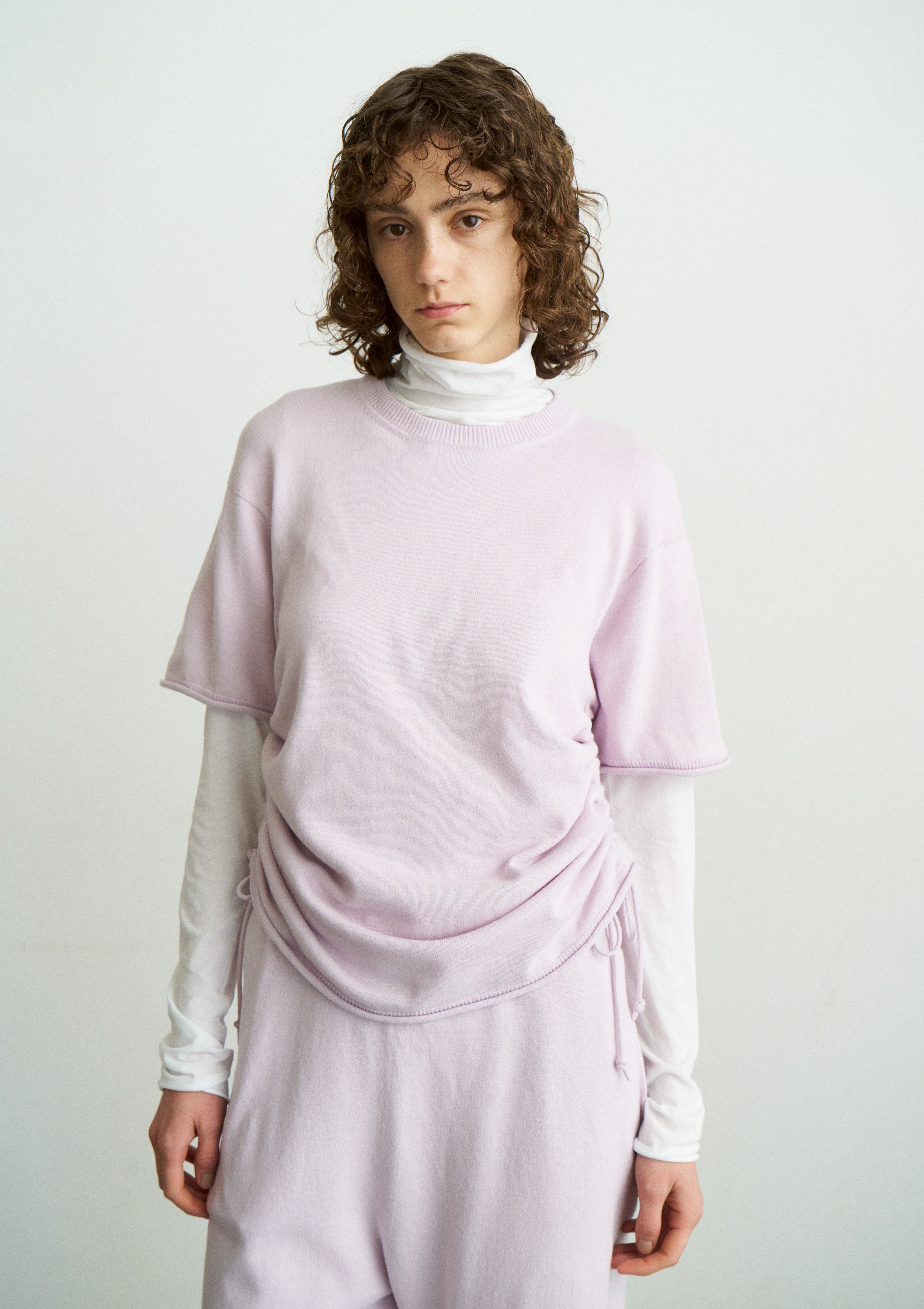 HIGH TWIST COTTON SHEER JERSEY TURTLE-NECK TEE