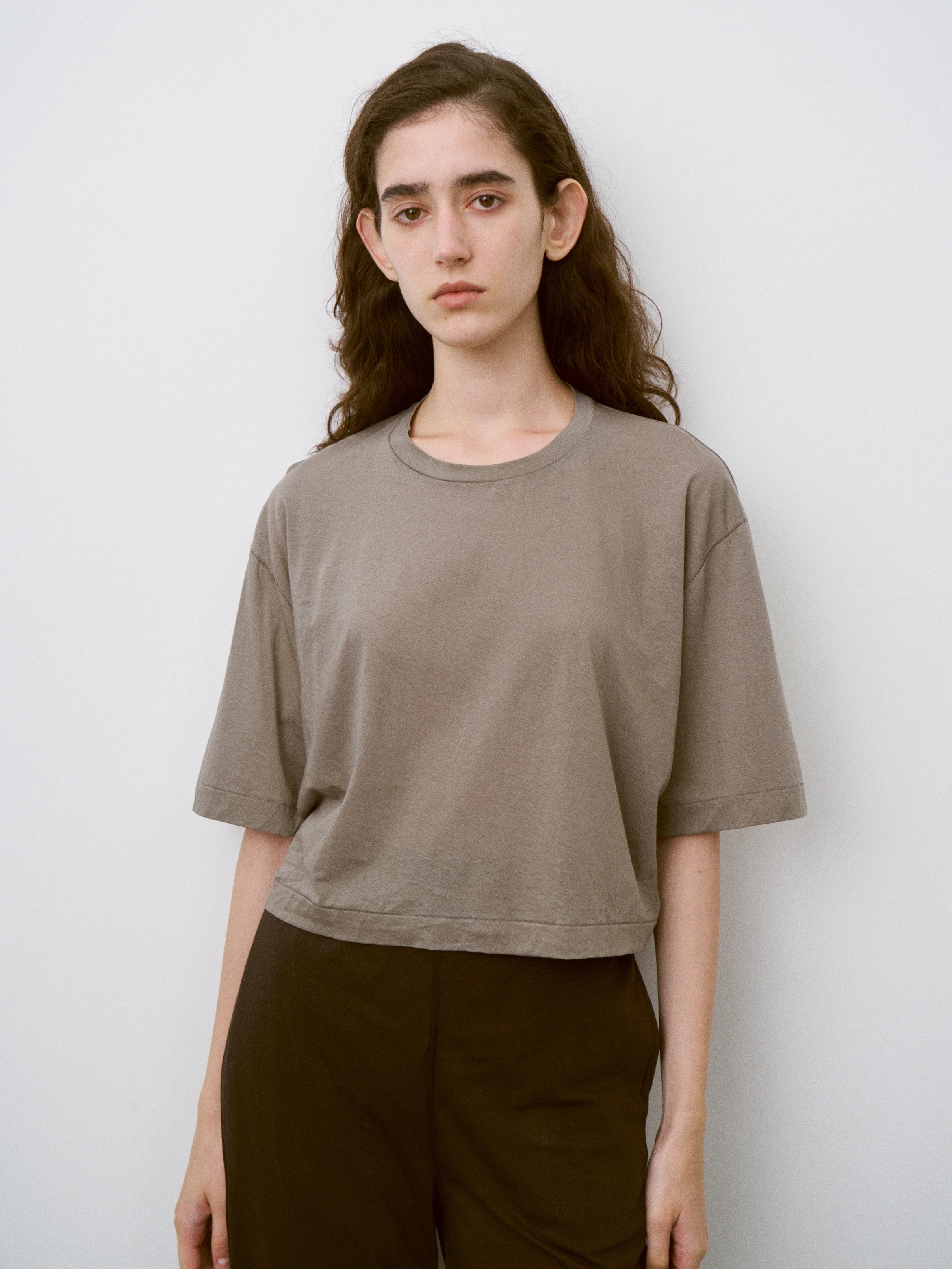 TWISTED COTTON SHEER JERSEY CROPPED TEE