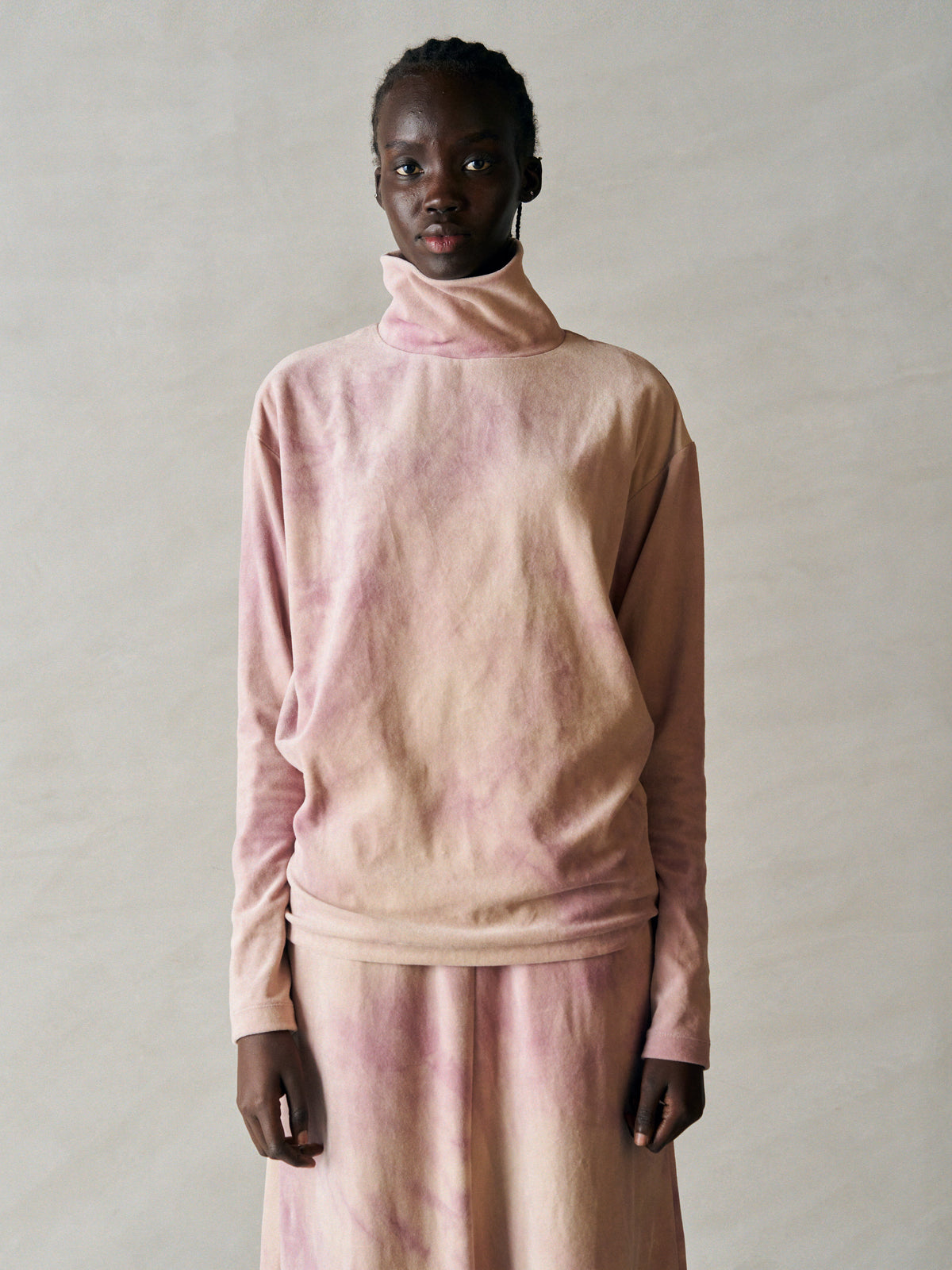 TIE-DYED COTTON VELOUR HIGH-NECK P/O