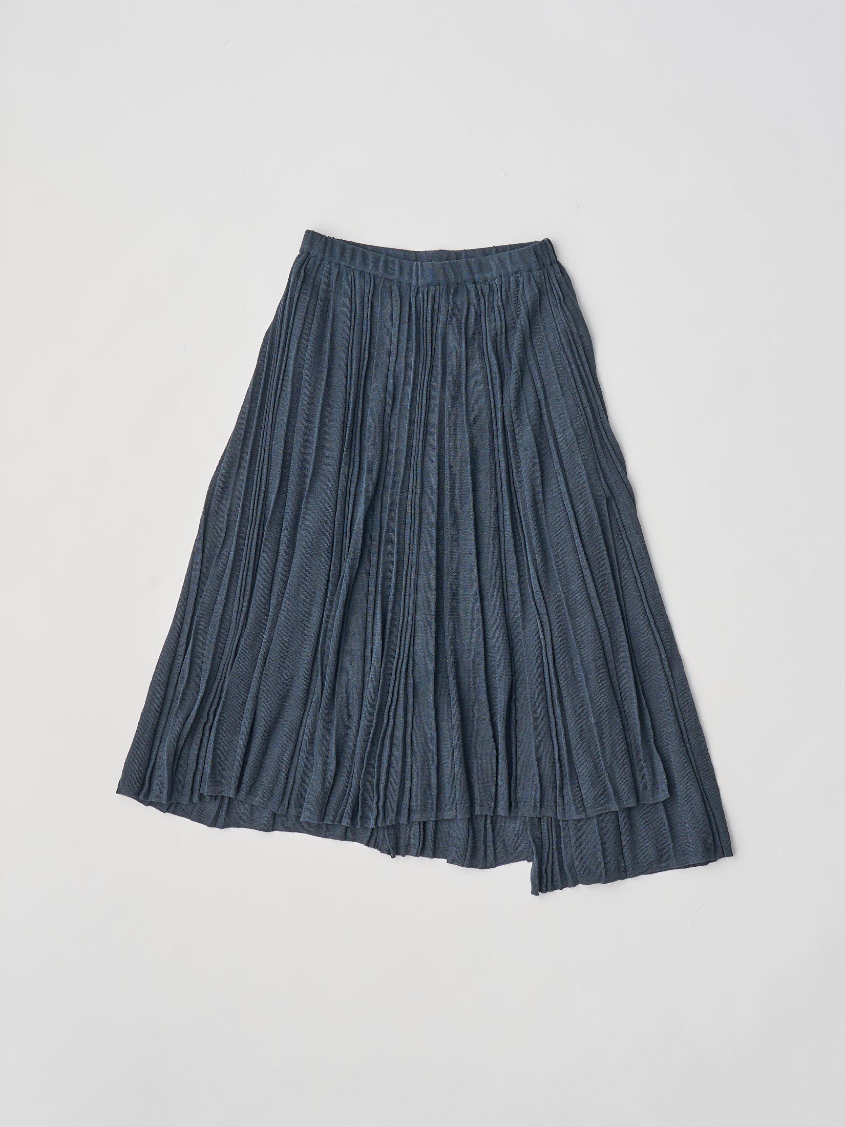 high-count linen pleated-knit skirt