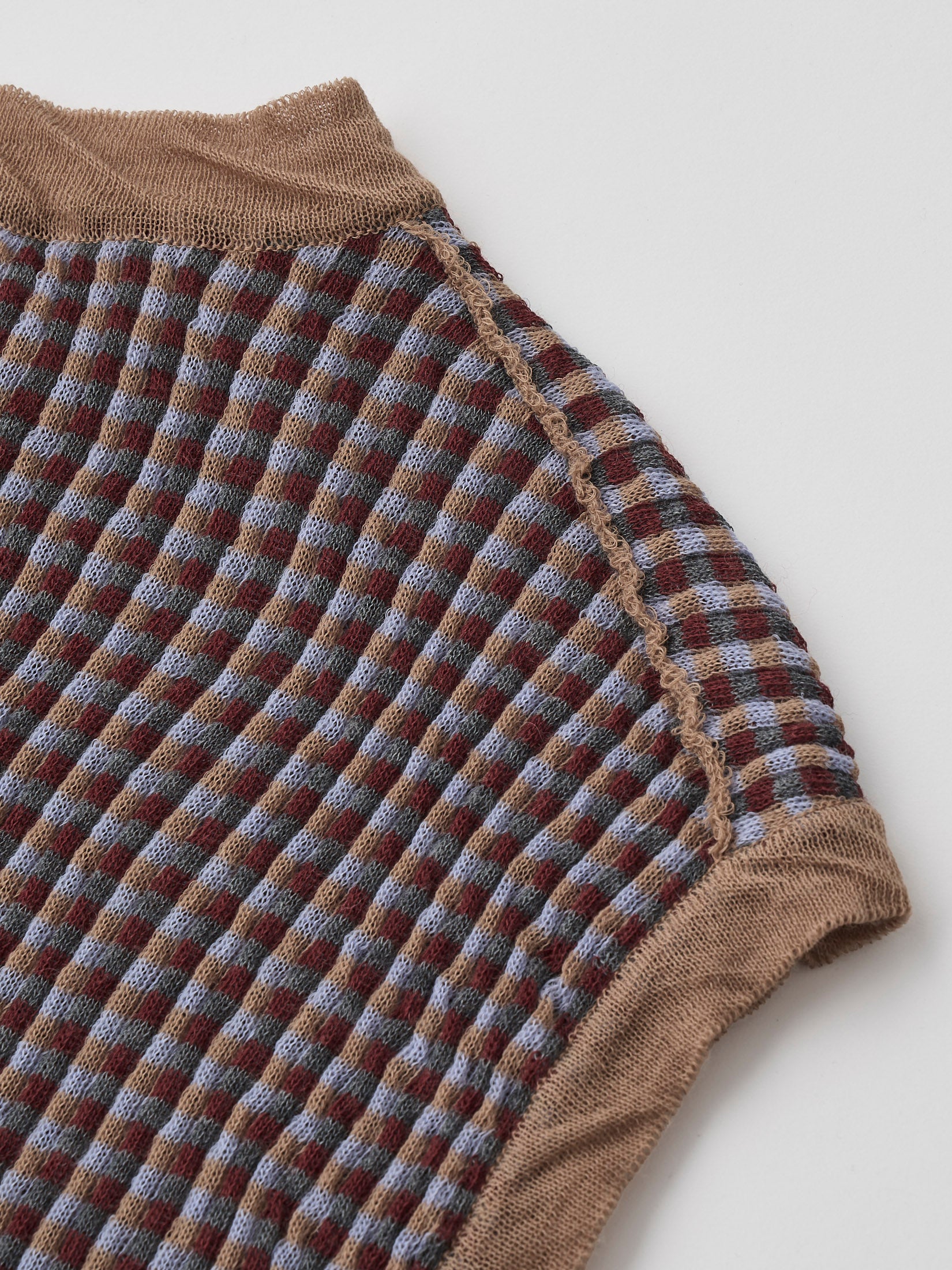HIGH TWISTED WOOL JQ PATTERN KNIT VEST