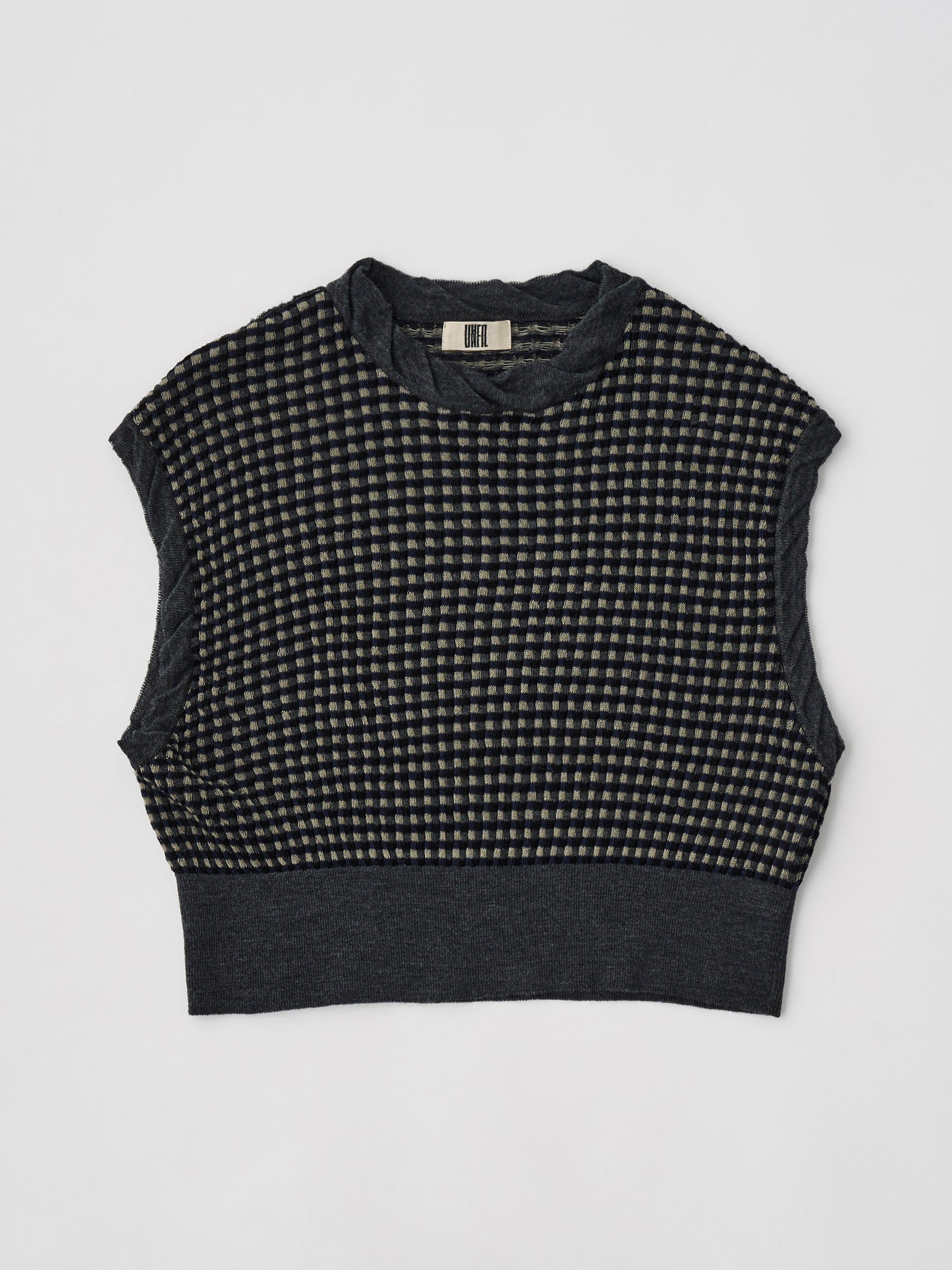 HIGH TWISTED WOOL JQ PATTERN KNIT VEST