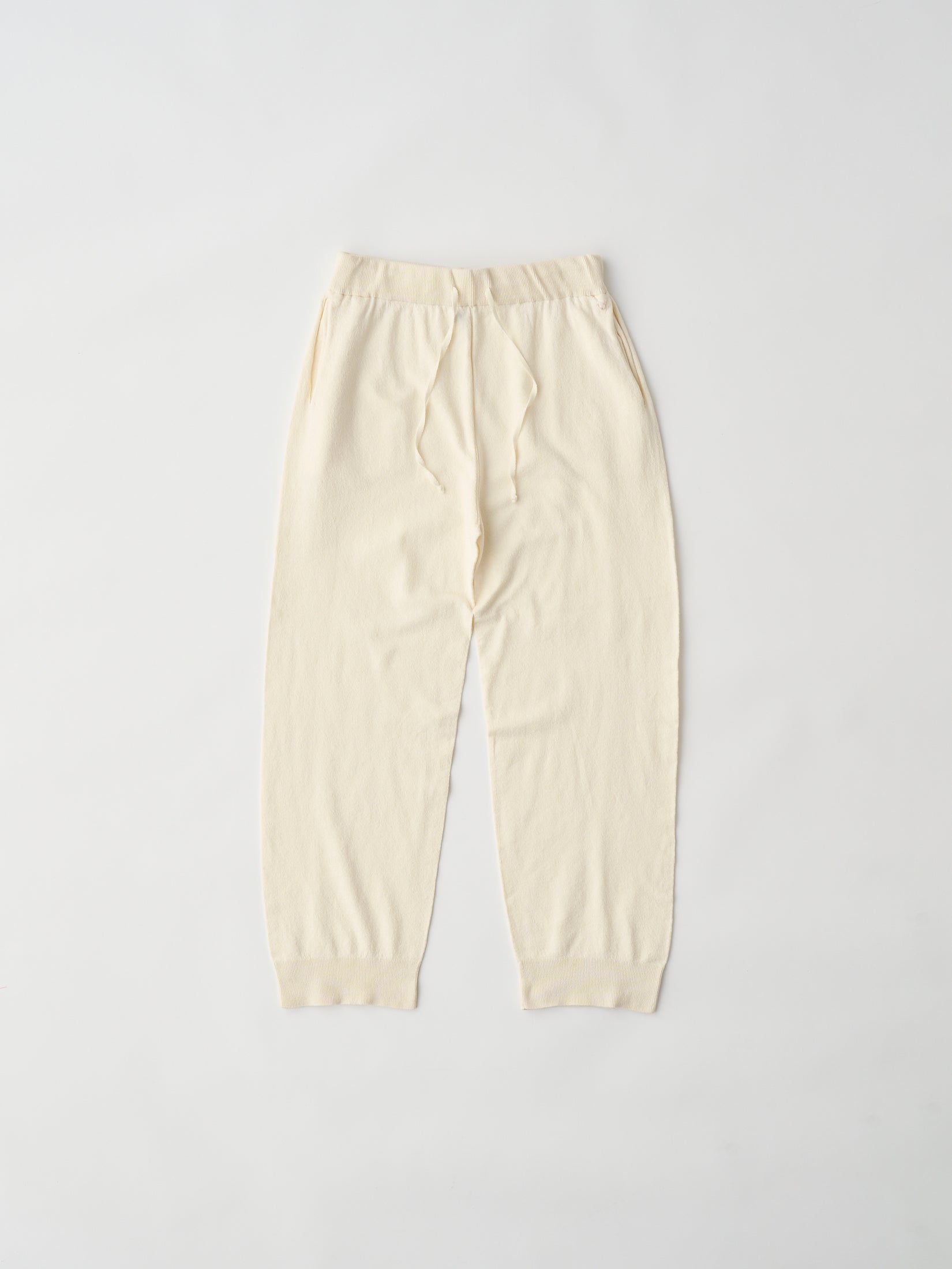 STRETCH ORGANIC COTTON RELAXED-FIT KNIT PANTS