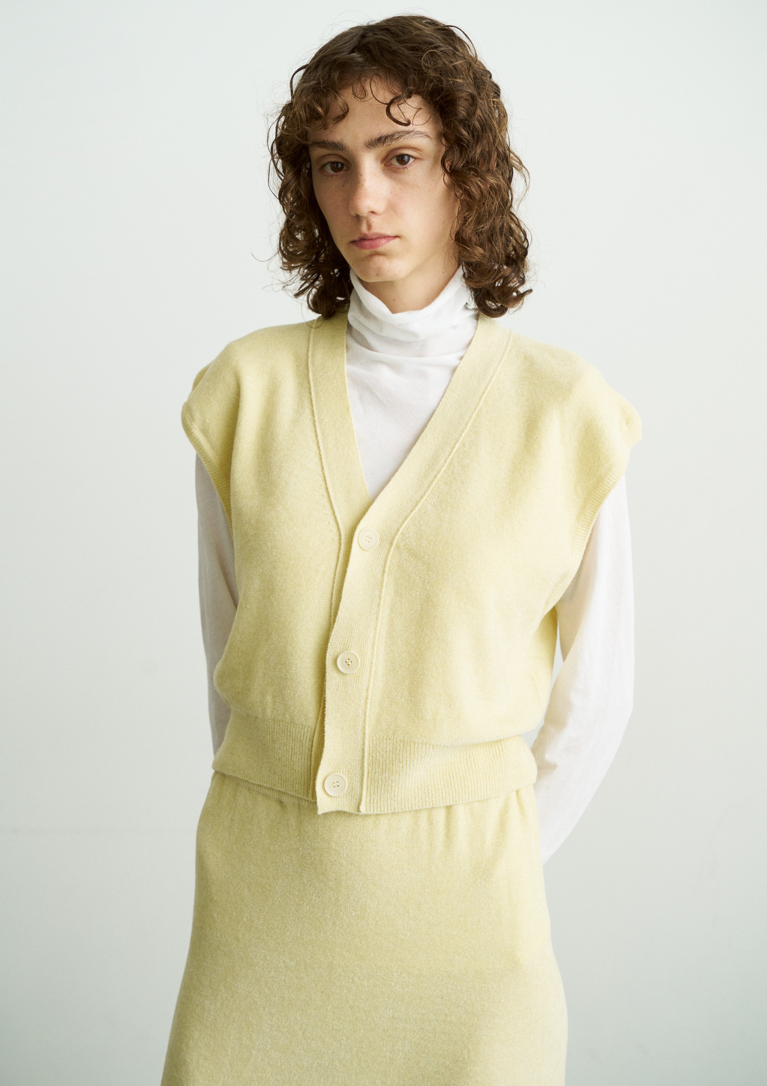 EX.SUPERFINE LAMBS WOOL & RAYON MOLE VEST