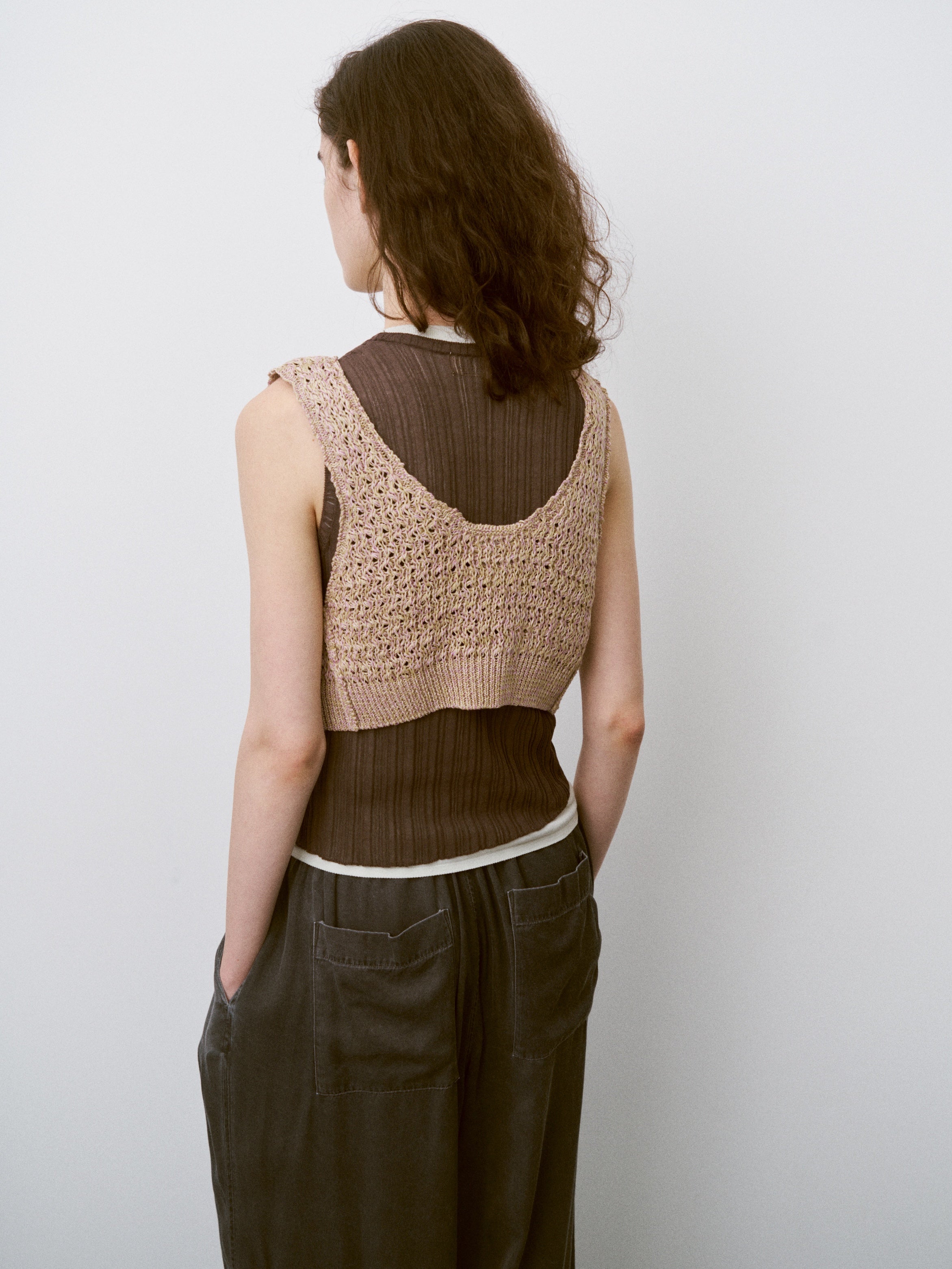 DOUBLE HONEYCOMB MESH-KNIT CROPPED VEST