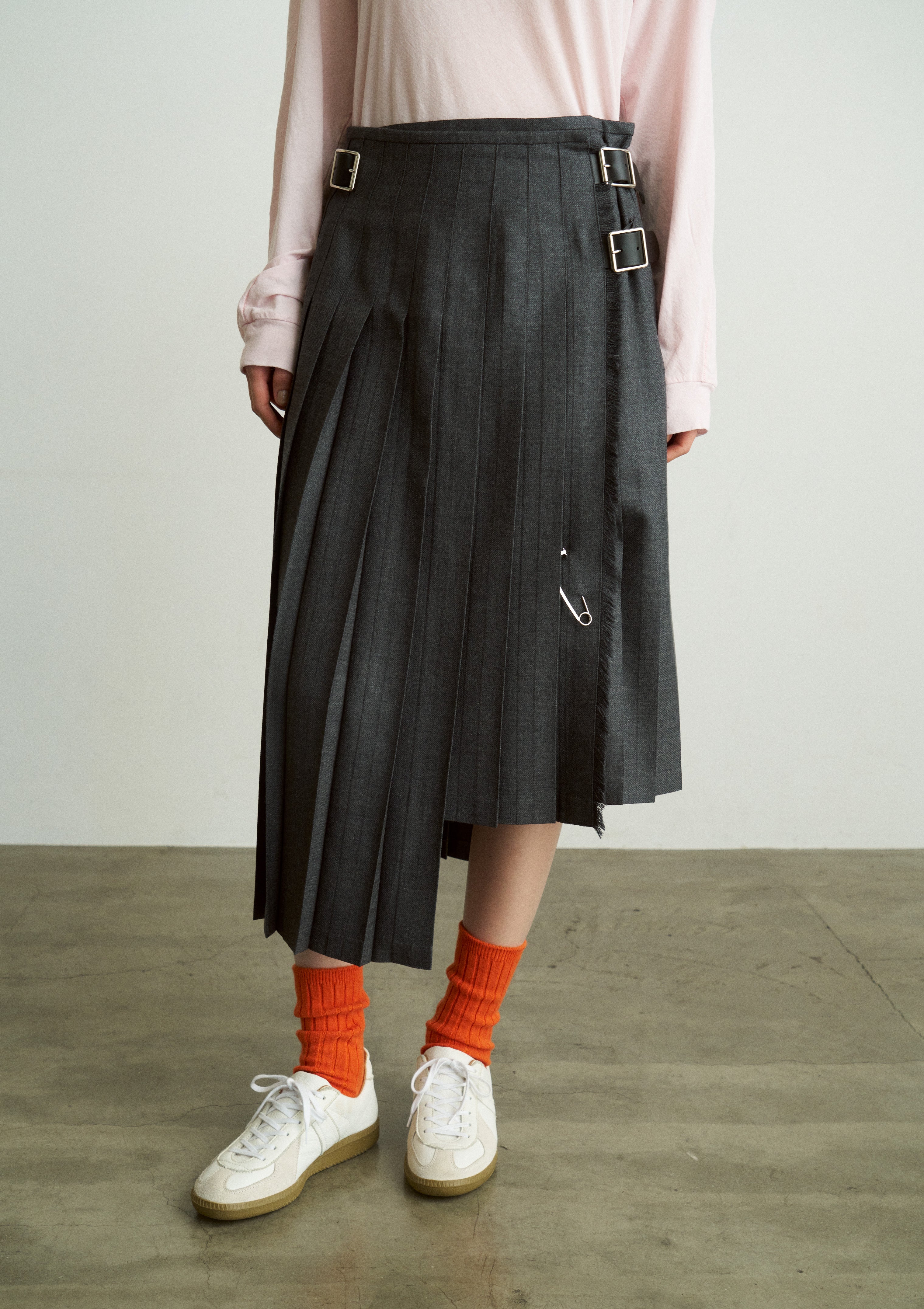 【 O'NEIL OF DUBLIN × UNFIL 】WORSTED WOOL ASYMMETRY KILT SKIRT